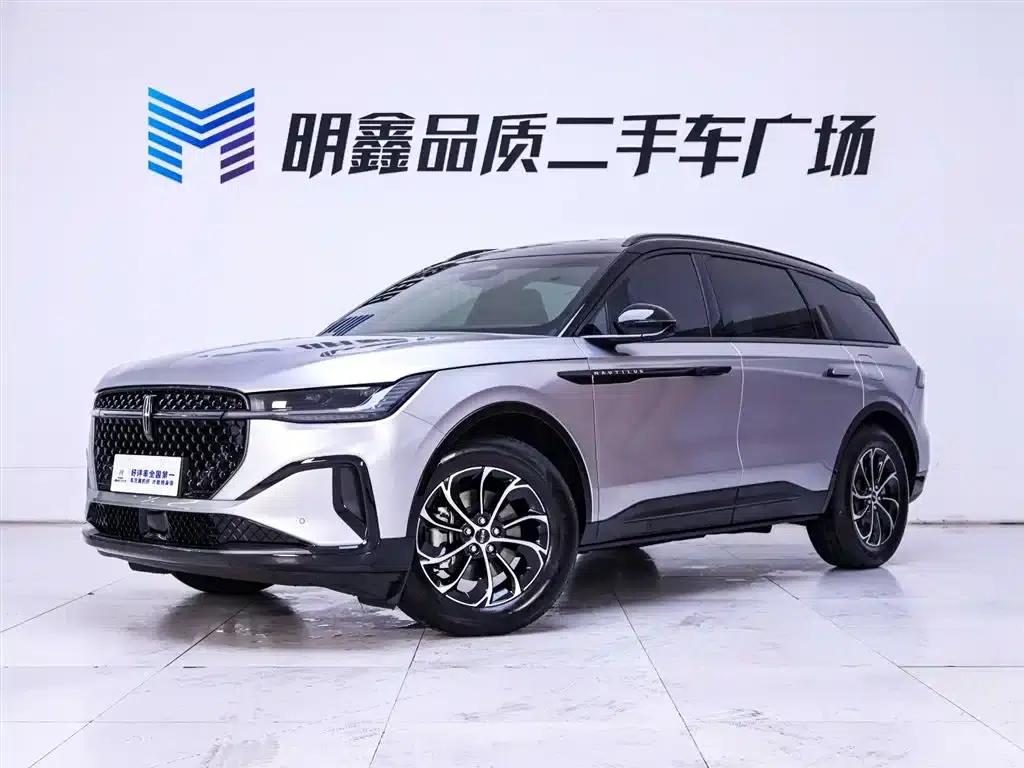 Navigator 2026 2.0T 4WD Atlantis Premium Edition — миниатюра 2