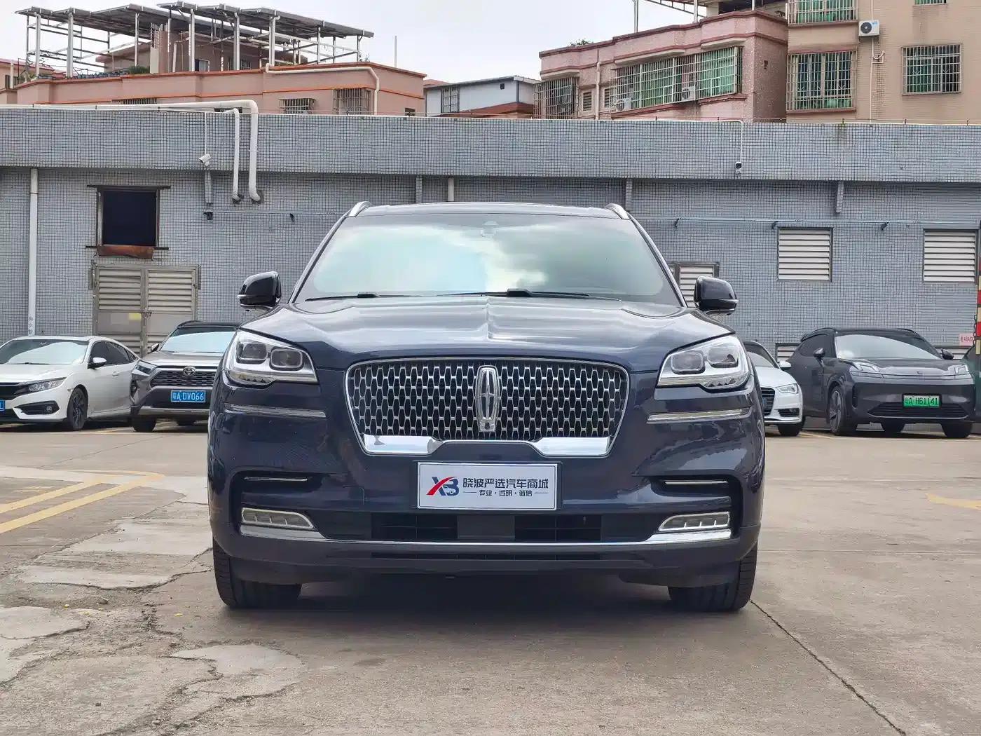 2020 Aviator 3.0T V6 AWD Executive Edition — миниатюра 2