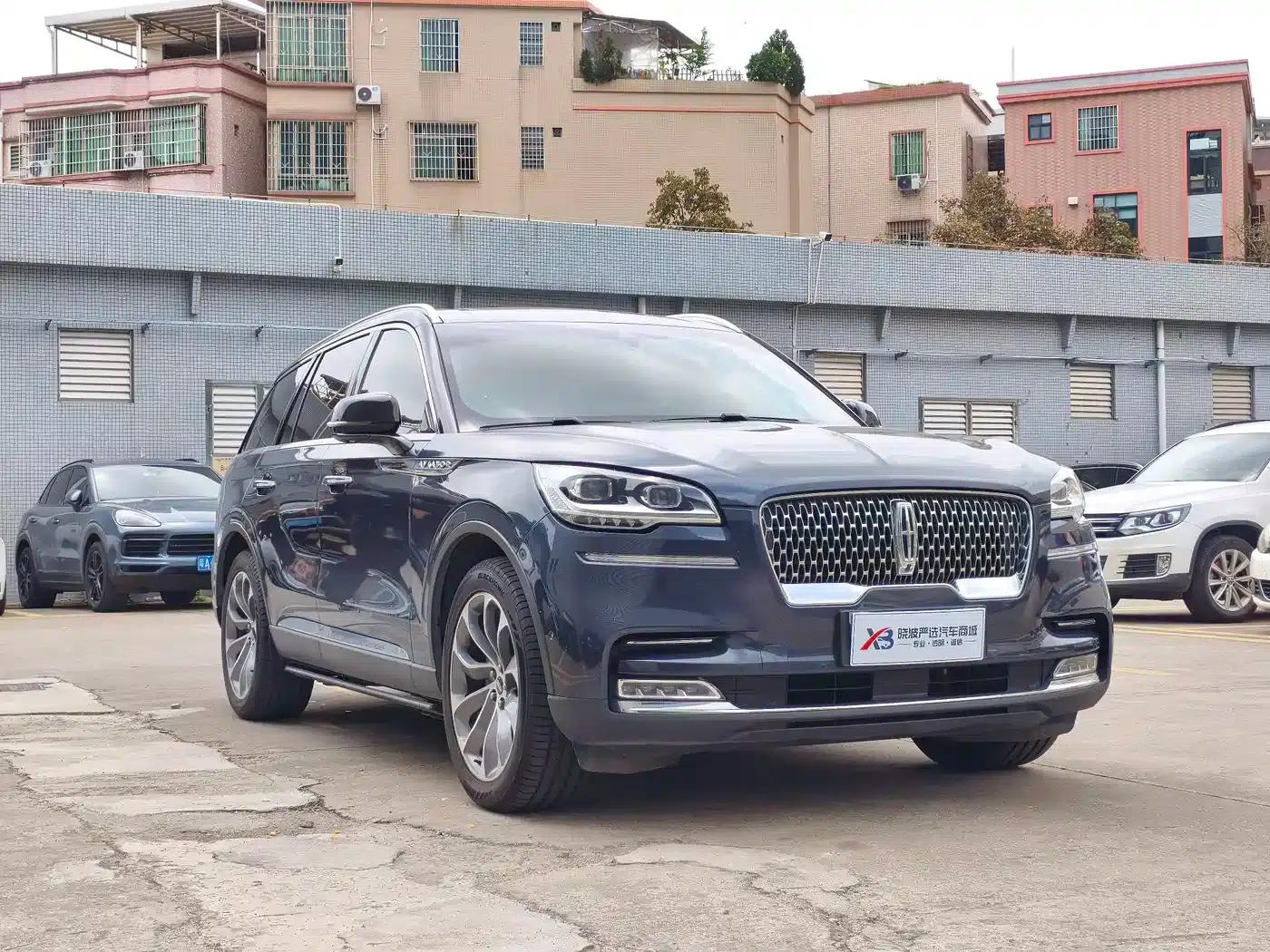 2020 Aviator 3.0T V6 AWD Executive Edition — миниатюра 3