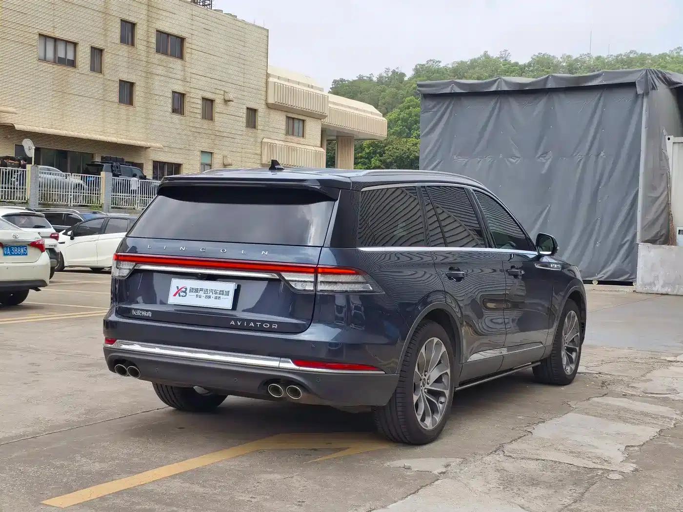 2020 Aviator 3.0T V6 AWD Executive Edition — миниатюра 5