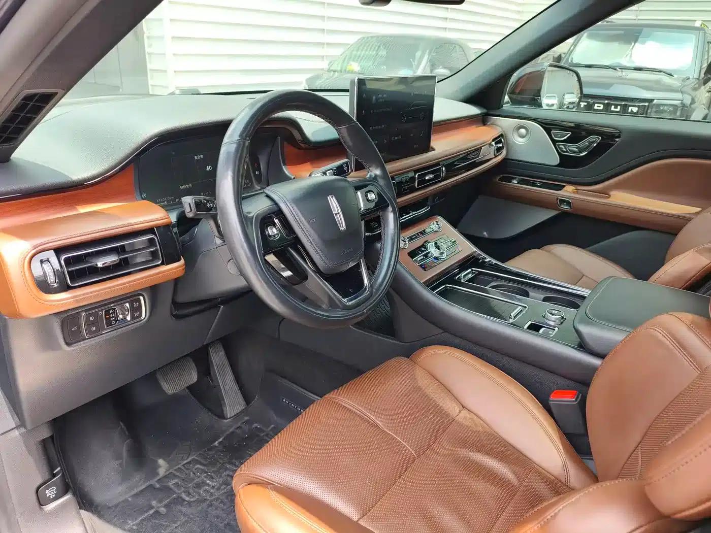 2020 Aviator 3.0T V6 AWD Executive Edition — миниатюра 10
