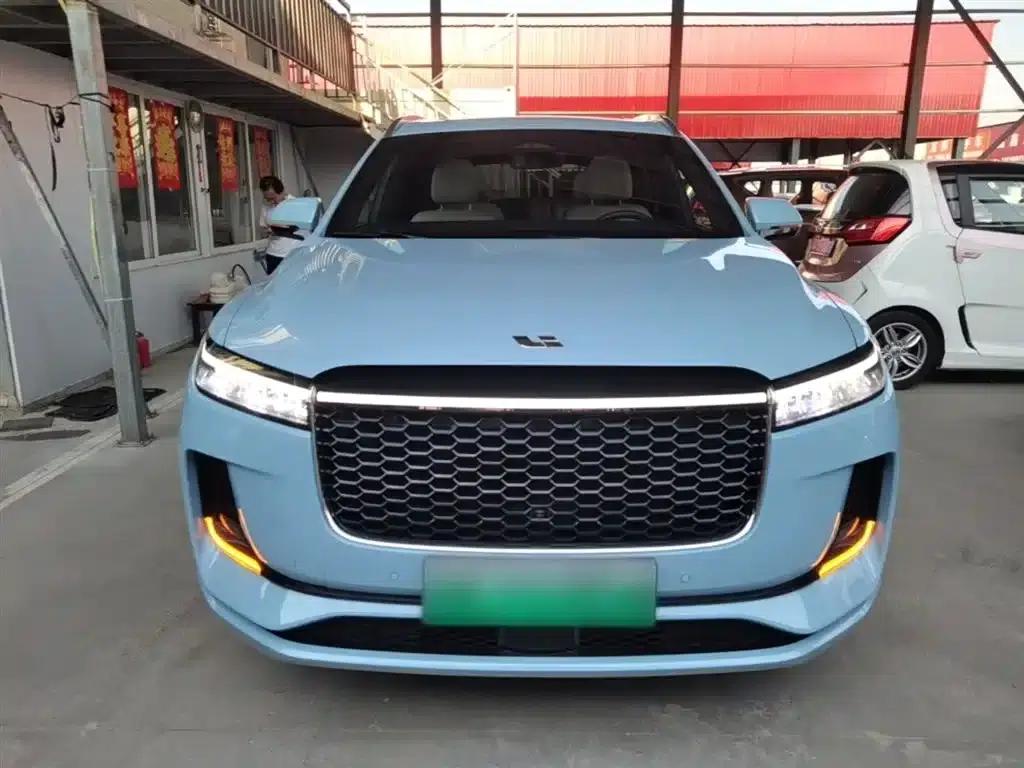 Li Auto ONE 2021 Extended Range 6-Seater — миниатюра 3