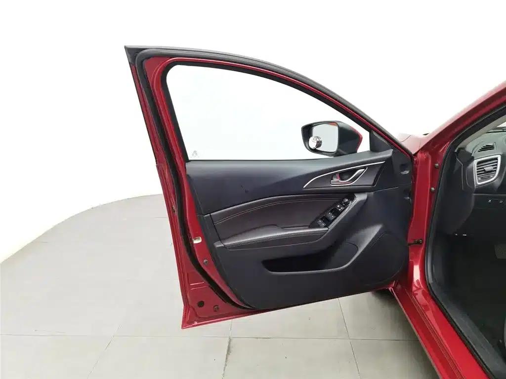 Mazda3 Axela 2017 Sedan 2.0L Automatic Premium (China V Emission Standard) — миниатюра 8