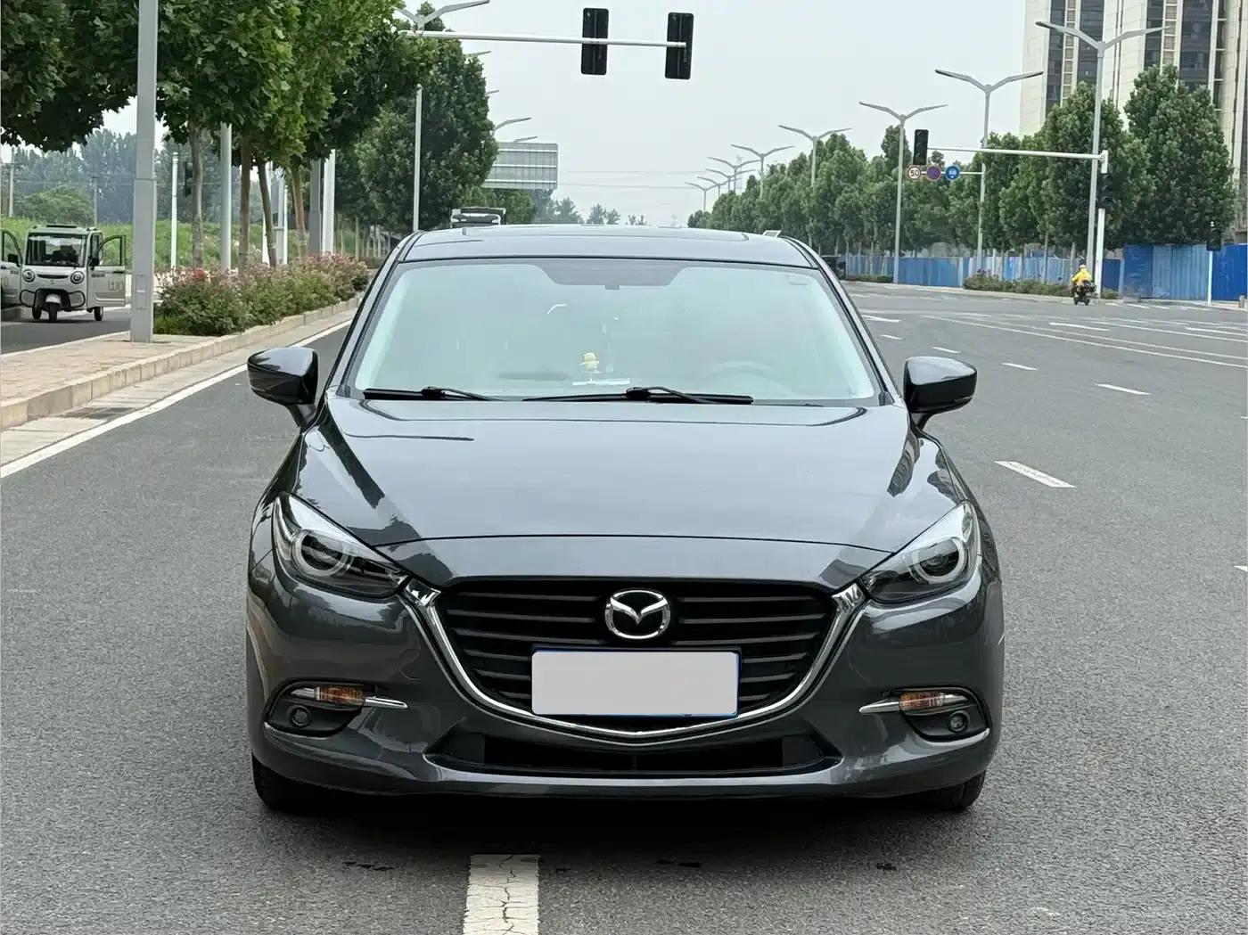 Mazda3 Axela 2017 Sedan 1.5L Automatic Luxury (China V Emission Standard) — миниатюра 2