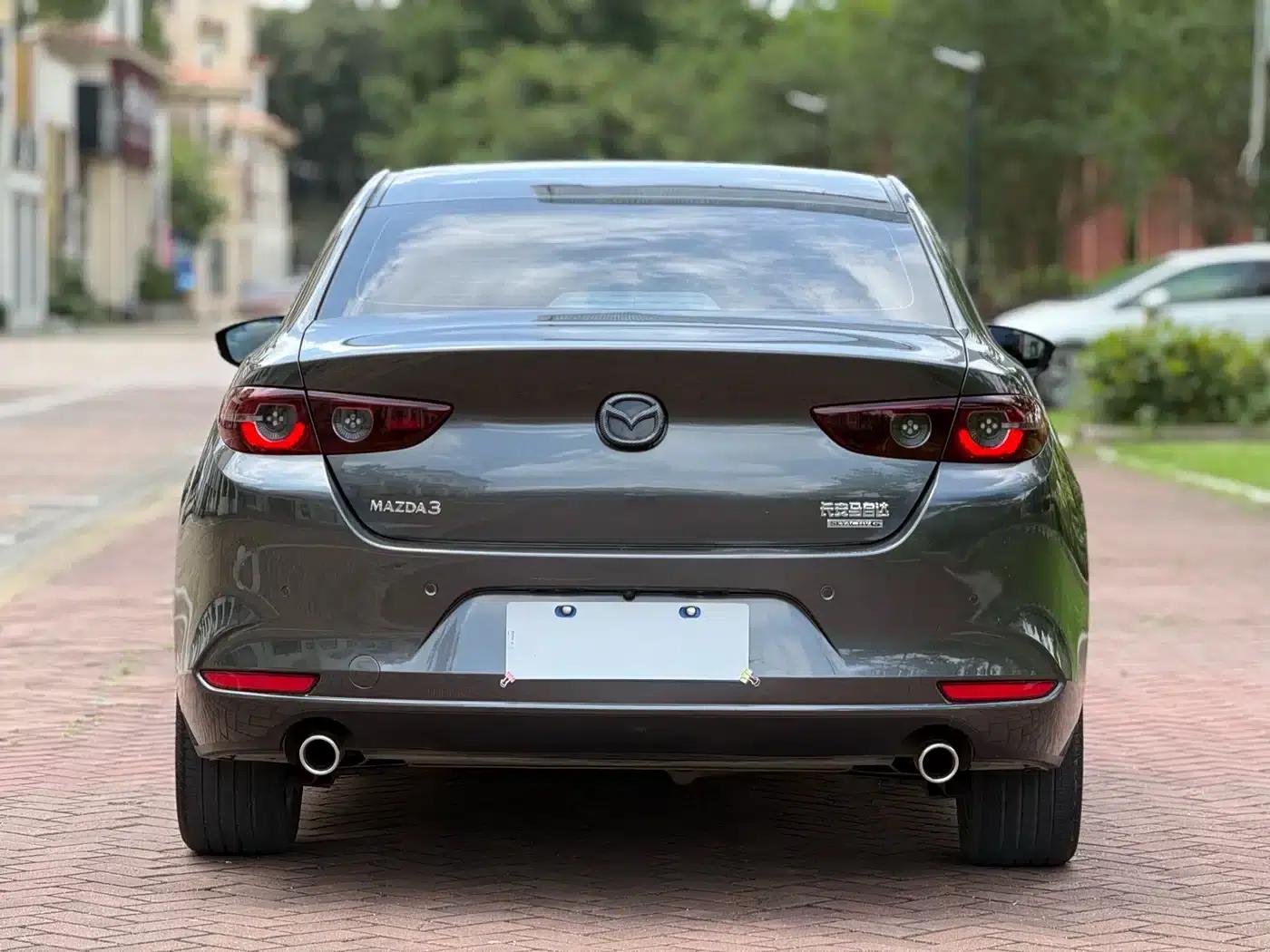 Mazda3 Axela 2021 2.0L Automatic Premium Edition — миниатюра 4