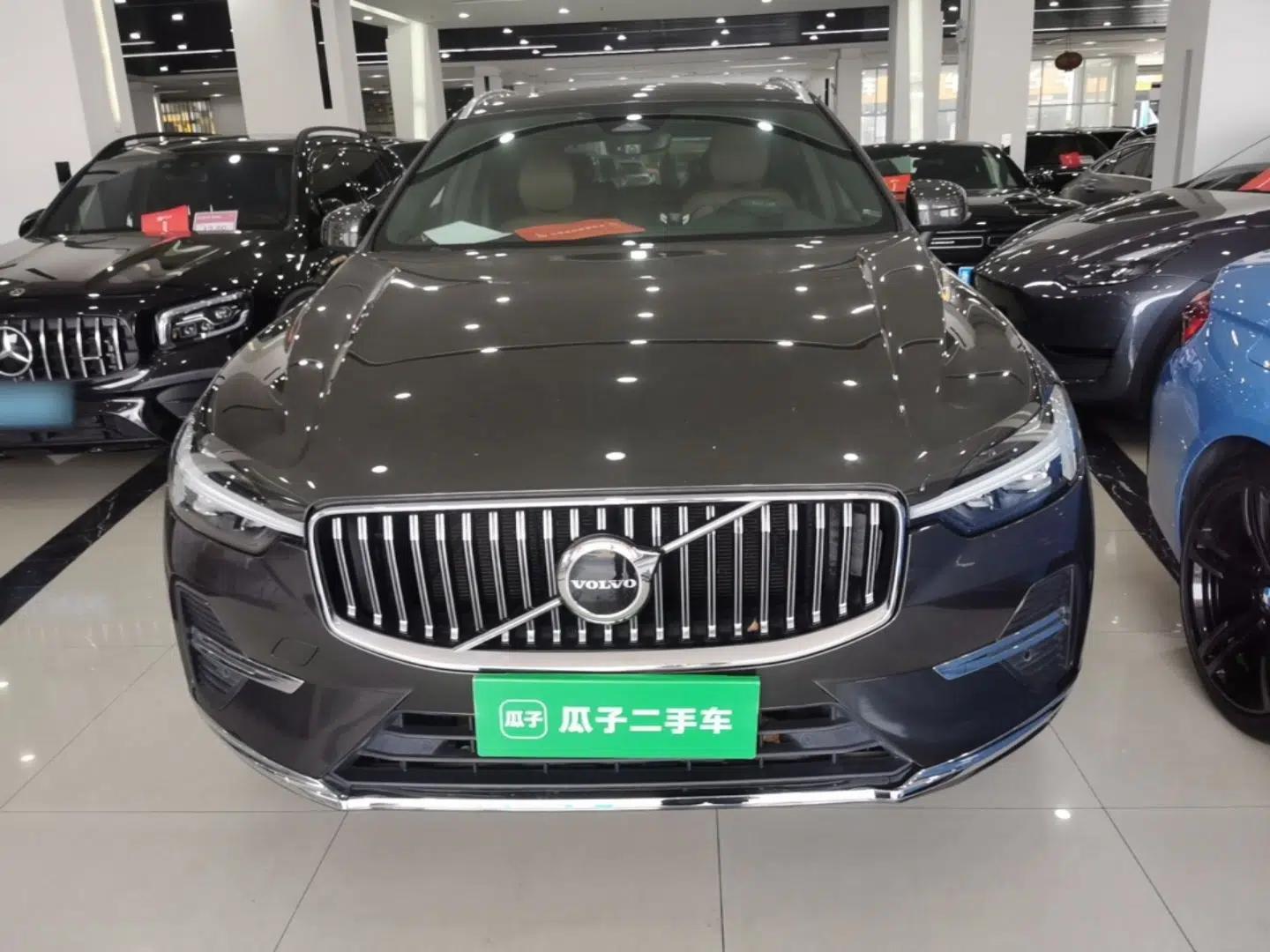 Volvo XC60 2022 B5 4x4 Smart Luxury Edition — миниатюра 2