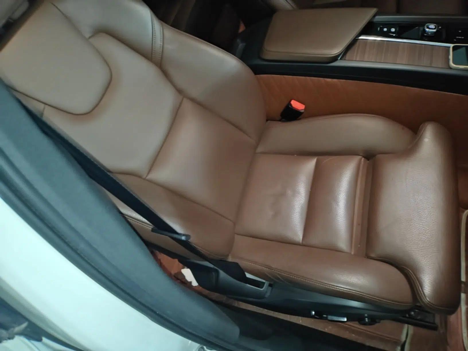 Volvo XC60 2024 B5 4x4 Smart Luxury Edition — миниатюра 23