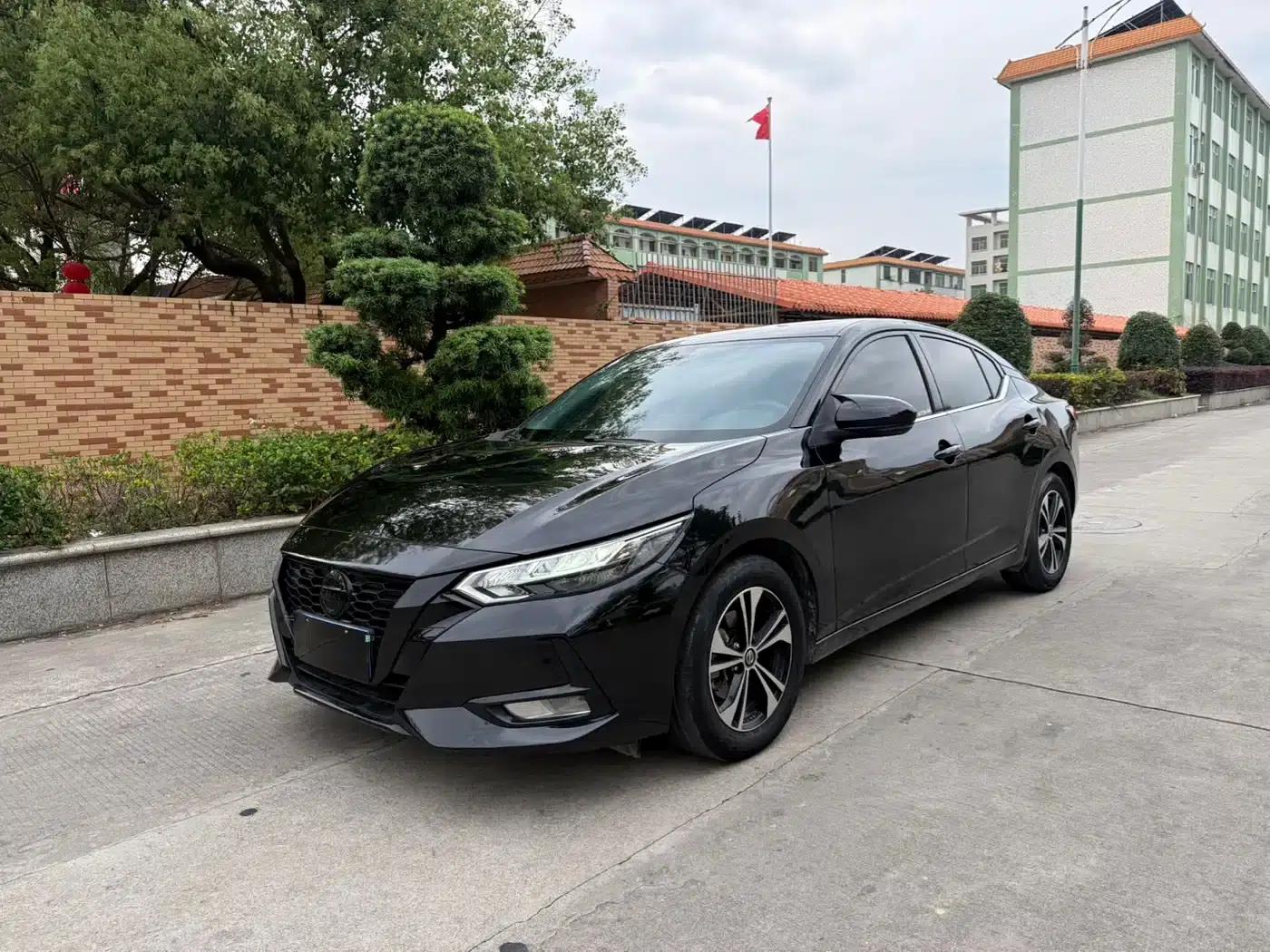 Nissan Sylphy 2022 1.6L XL CVT Enjoy Edition — миниатюра 1