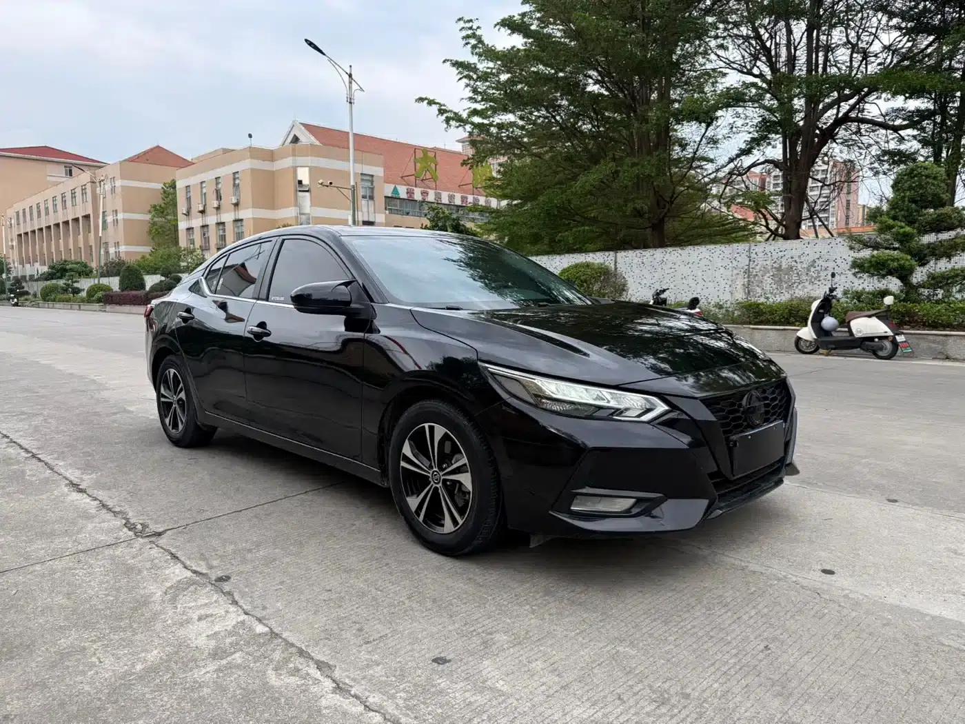 Nissan Sylphy 2022 1.6L XL CVT Enjoy Edition — миниатюра 3