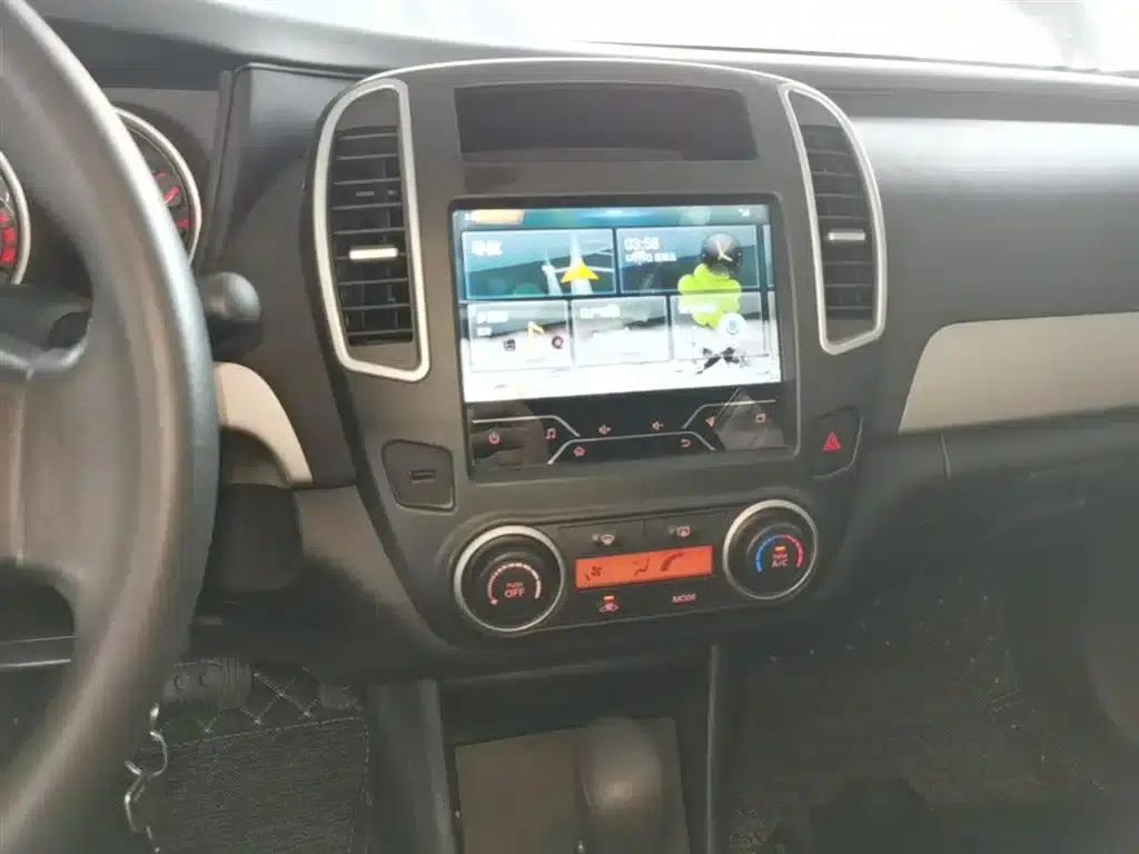 Nissan Sylphy 2019 Classic 1.6XE+ CVT Intelligent Leading Edition — миниатюра 13