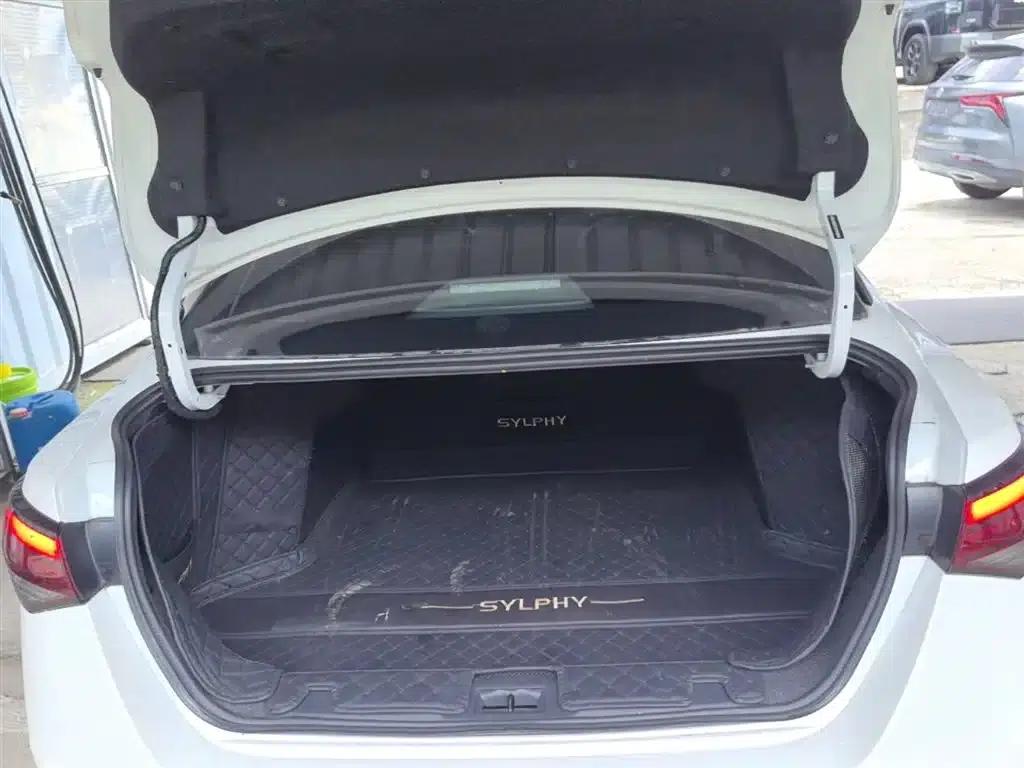 Nissan Sylphy 2023 1.6L CVT Enjoy Edition — миниатюра 19