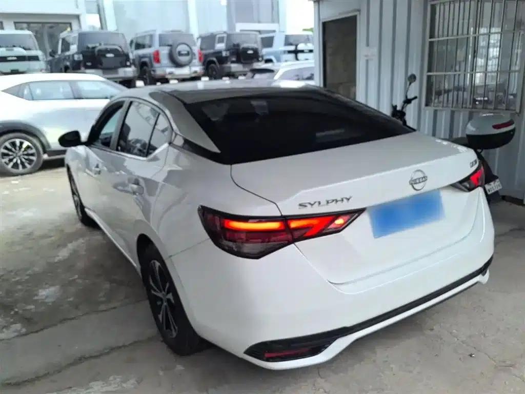 Nissan Sylphy 2023 1.6L CVT Enjoy Edition — миниатюра 5