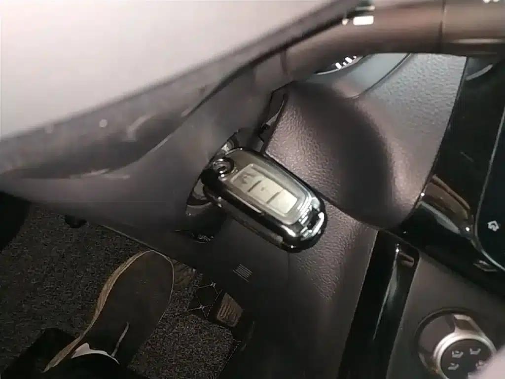 Nissan Sylphy 2024 Classic 1.6XL CVT Luxury Edition — миниатюра 9