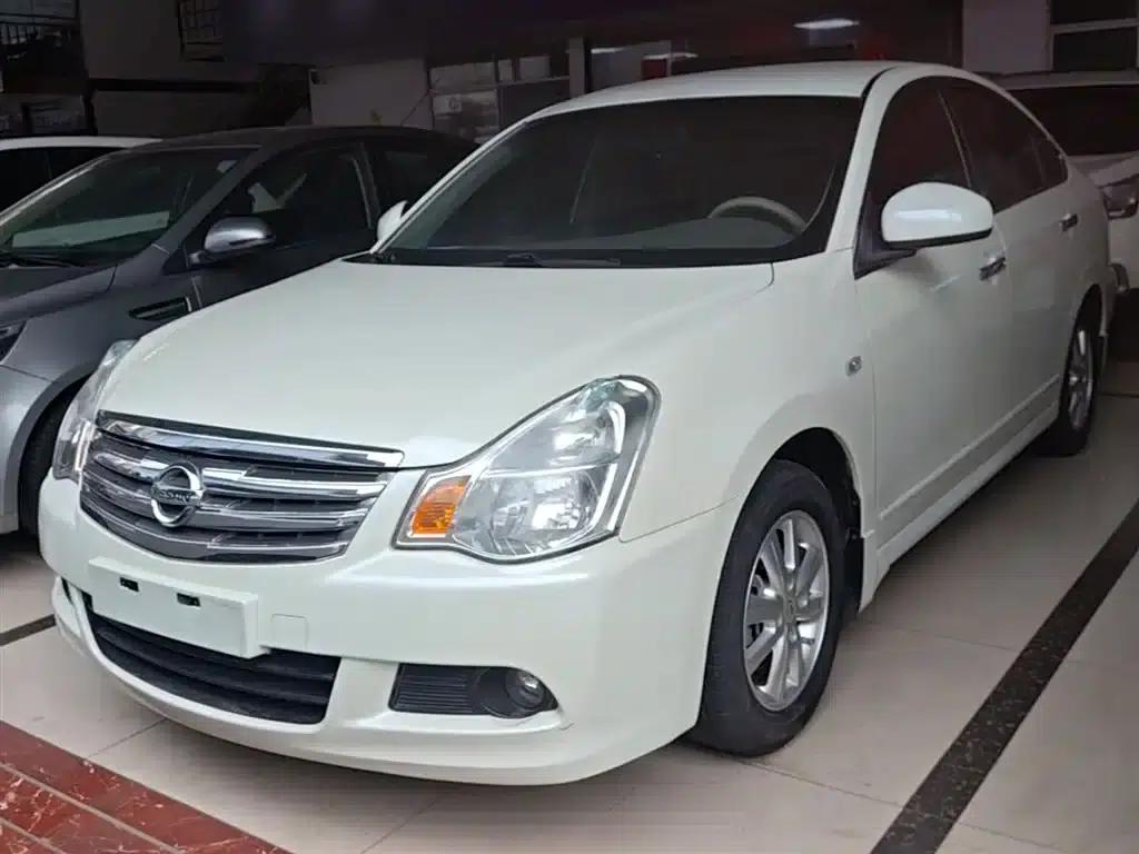 Nissan Sylphy 2012 Classic 1.6XE Automatic Comfort Edition — миниатюра 2
