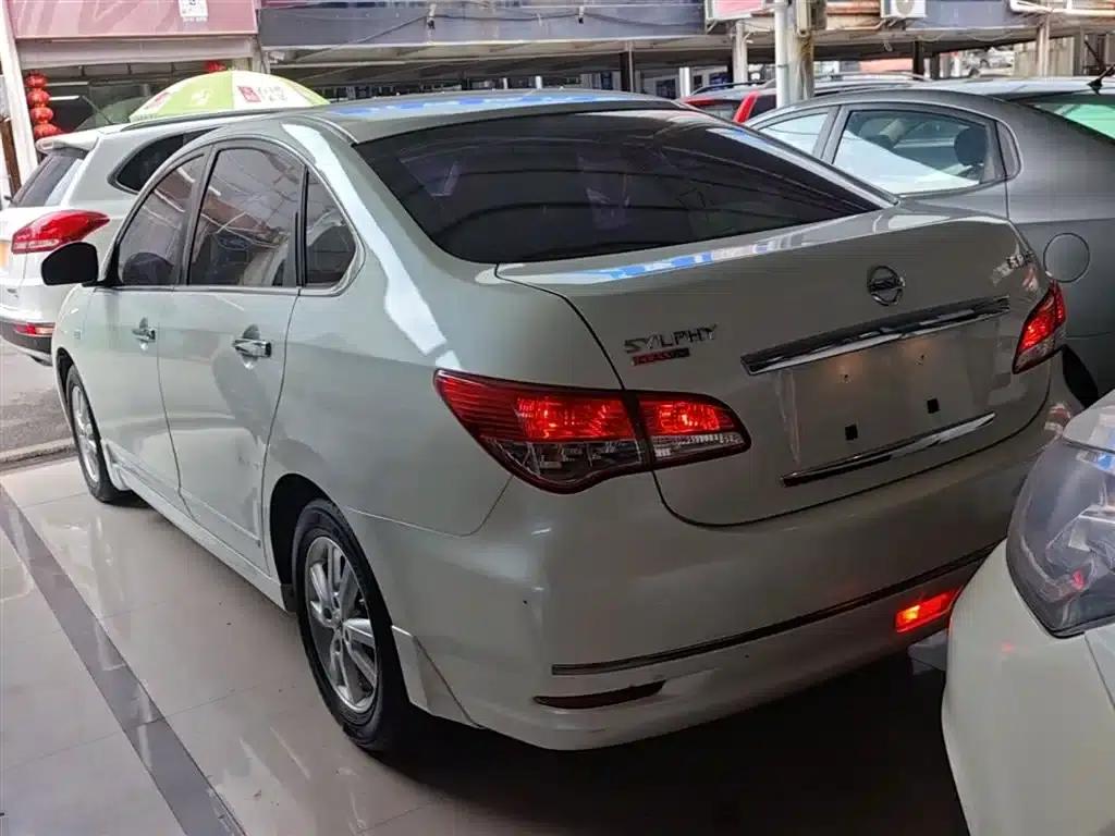 Nissan Sylphy 2012 Classic 1.6XE Automatic Comfort Edition — миниатюра 5