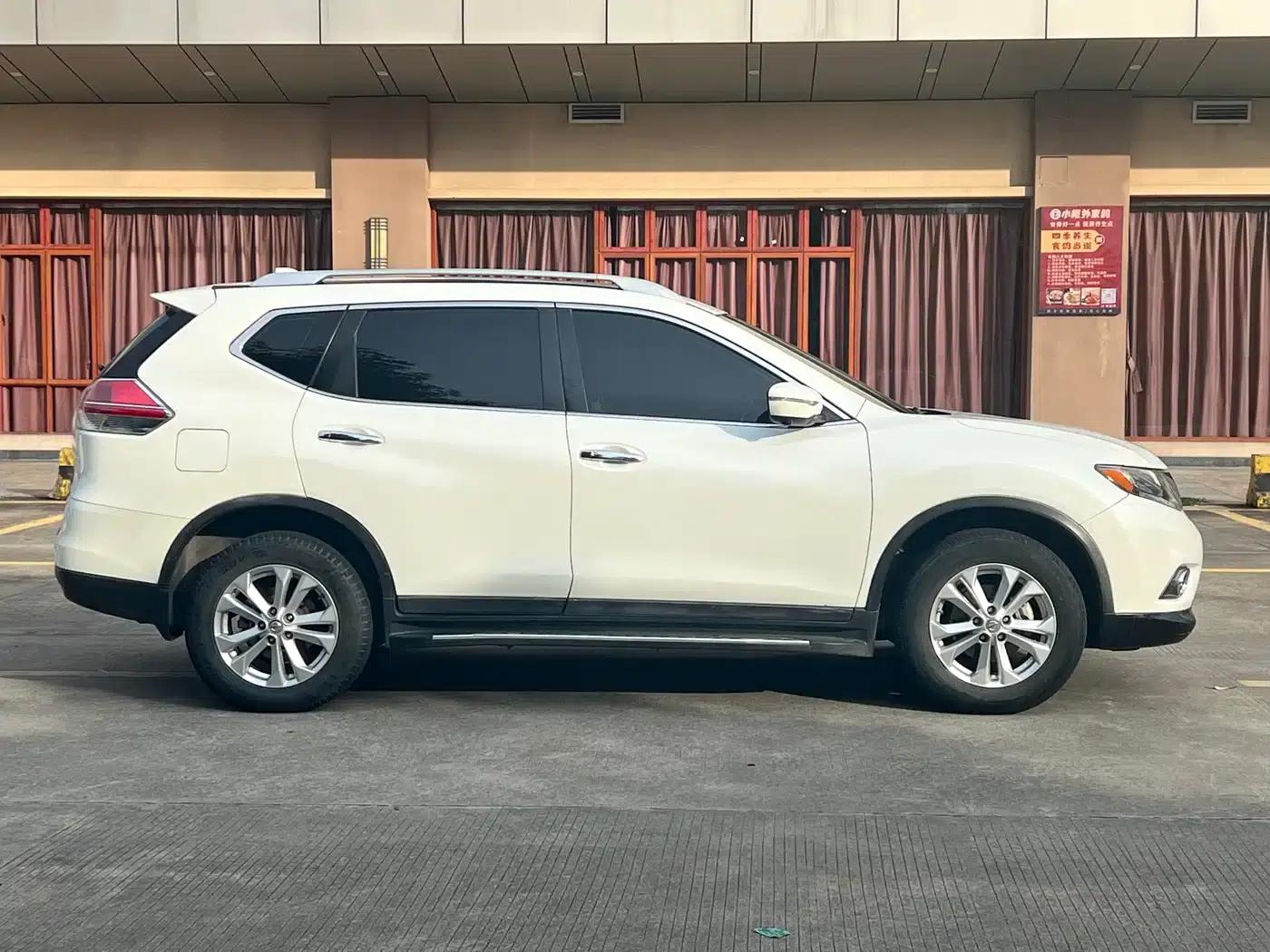 Nissan X-Trail 2014 2.0L CVT Comfort Edition 2WD — миниатюра 4