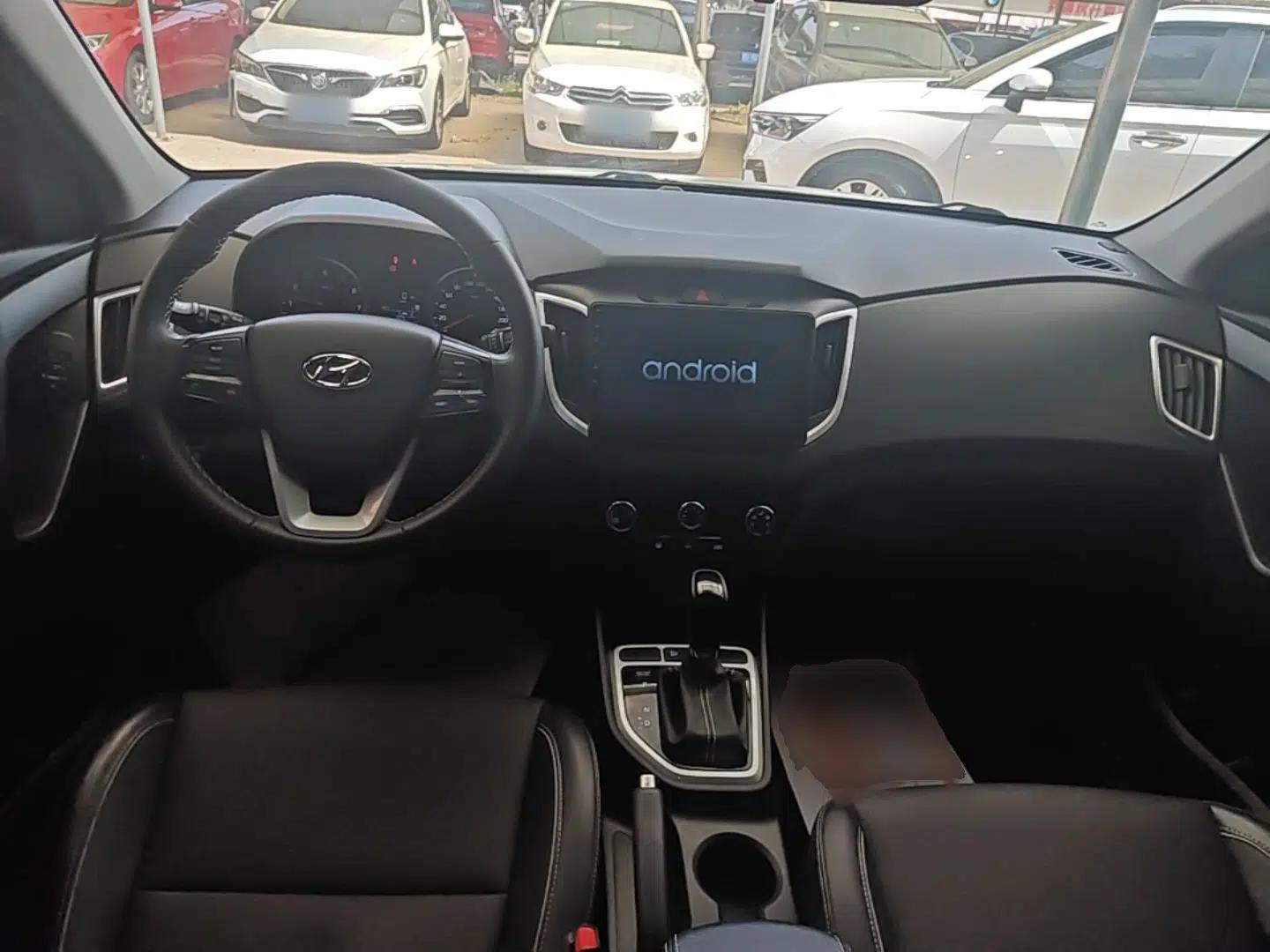 Hyundai ix25 2017 1.6L Automatic Smart Version — миниатюра 13