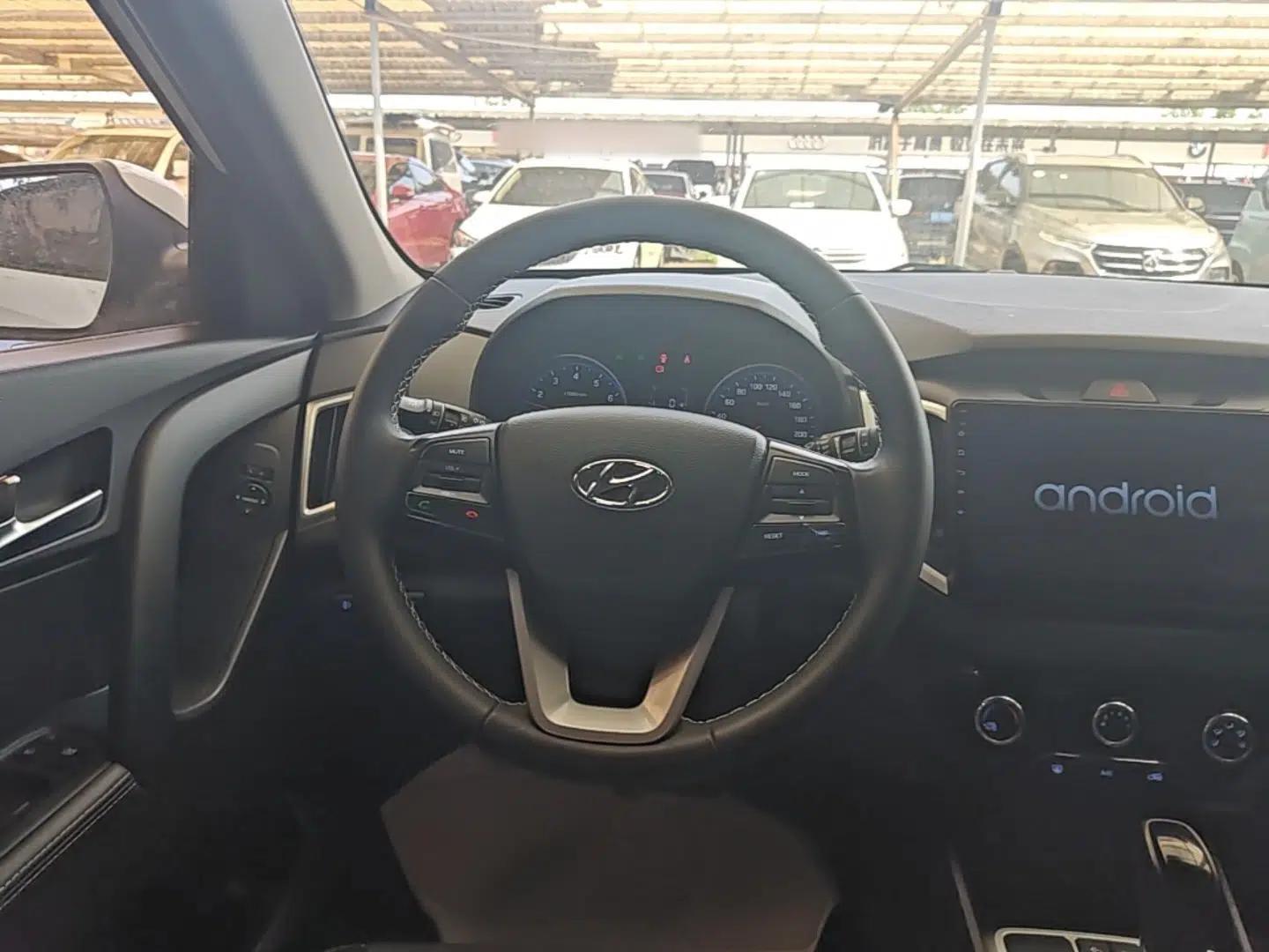 Hyundai ix25 2017 1.6L Automatic Smart Version — миниатюра 14