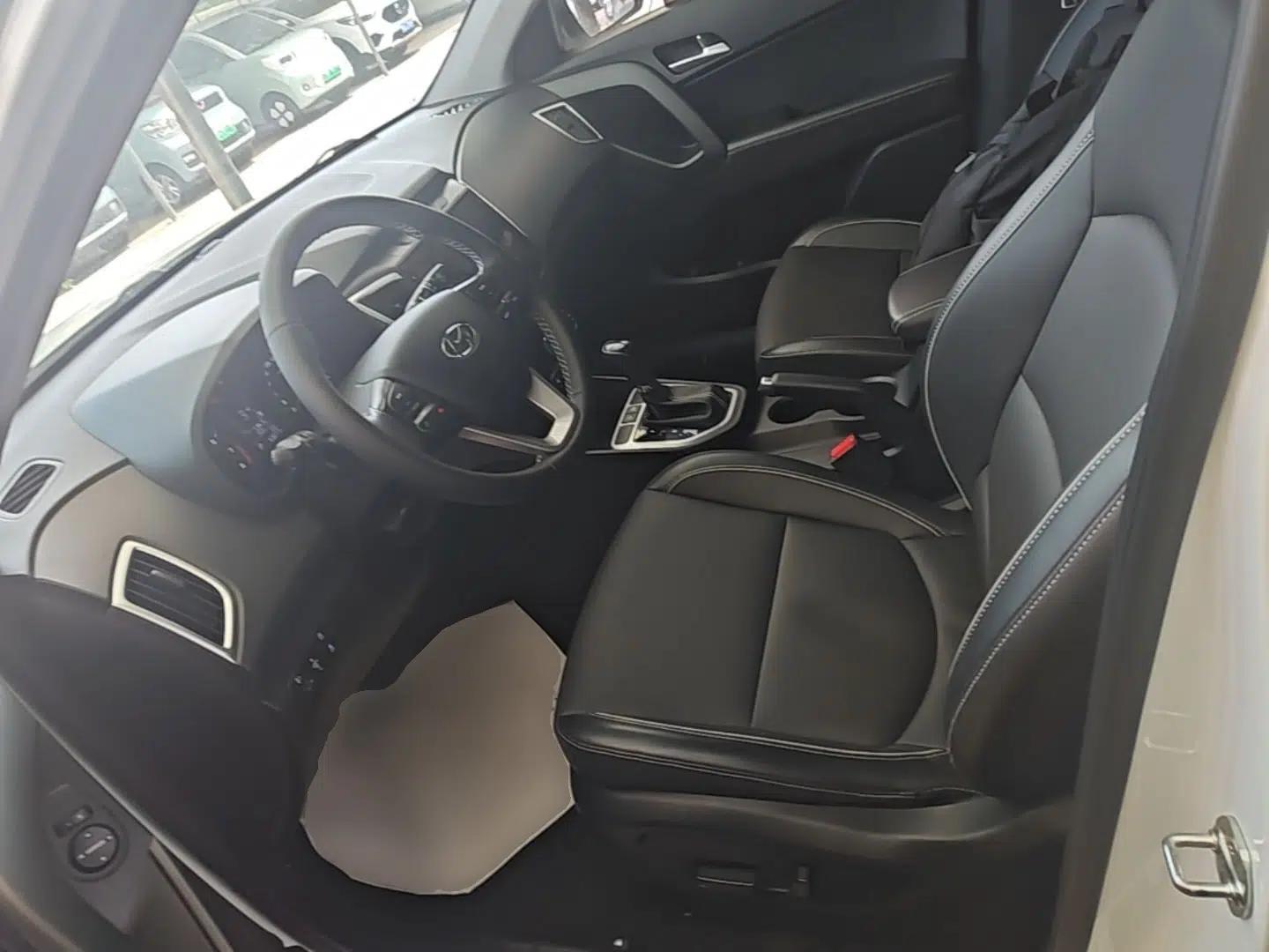 Hyundai ix25 2017 1.6L Automatic Smart Version — миниатюра 18