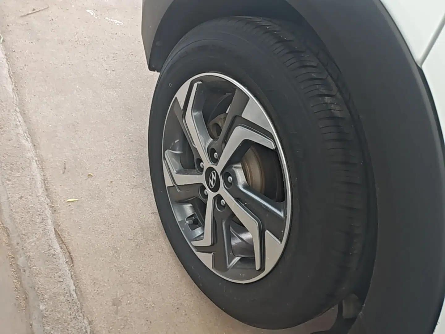 Hyundai ix25 2017 1.6L Automatic Smart Version — миниатюра 10