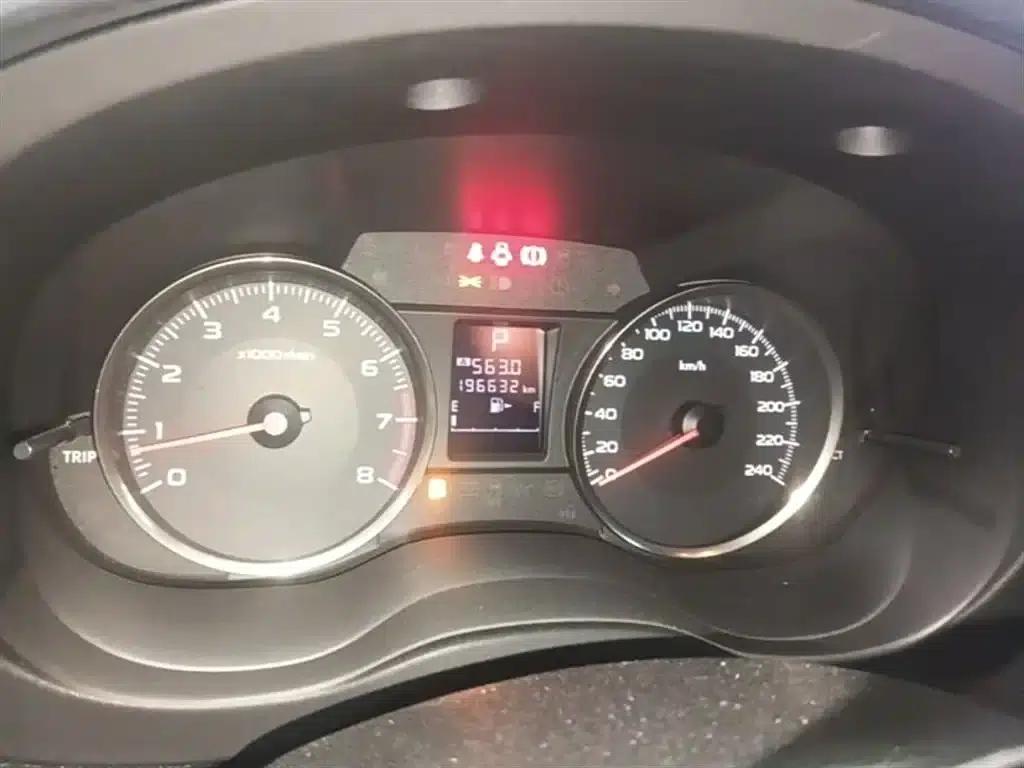 Subaru XV 2014 2.0i Comfort Edition — миниатюра 12