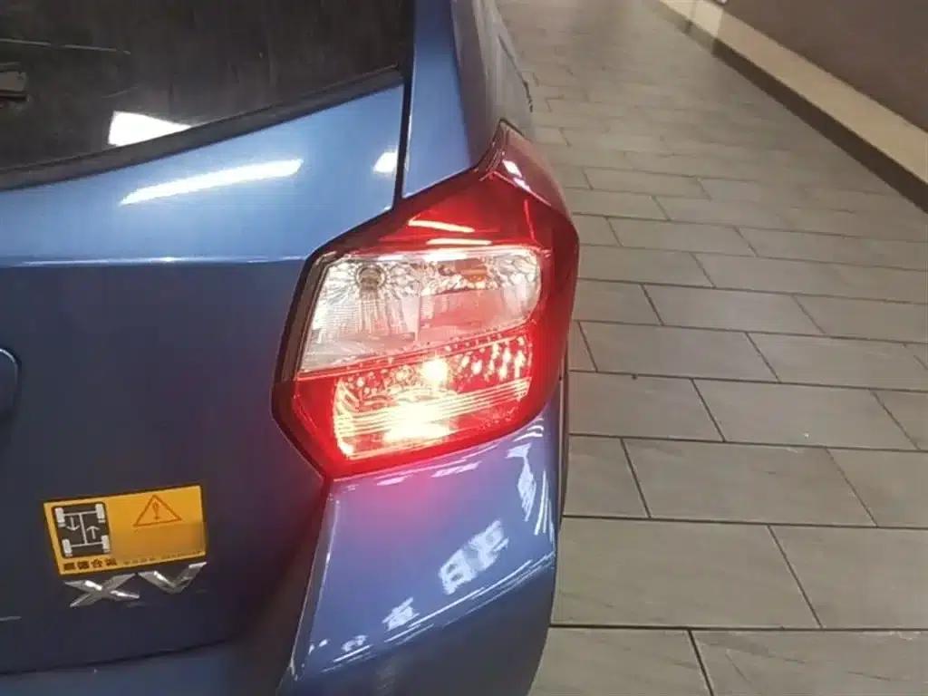 Subaru XV 2014 2.0i Comfort Edition — миниатюра 8