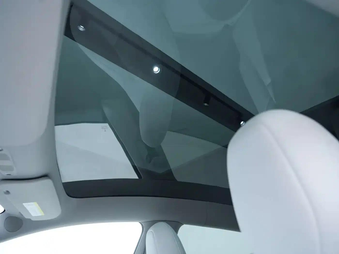 Model Y 2023 Rear-Wheel Drive — миниатюра 11