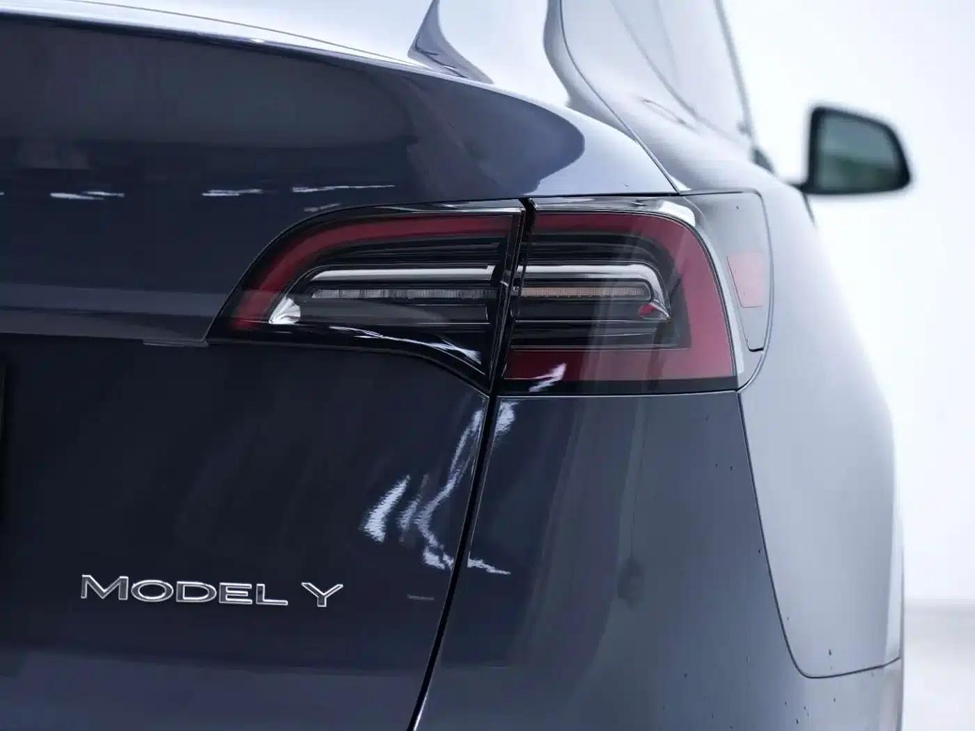 Model Y 2023 Rear-Wheel Drive — миниатюра 17