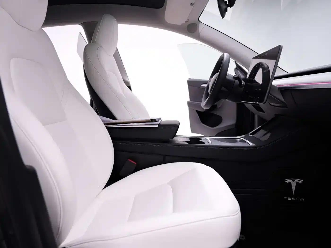 Model Y 2023 Rear-Wheel Drive — миниатюра 25