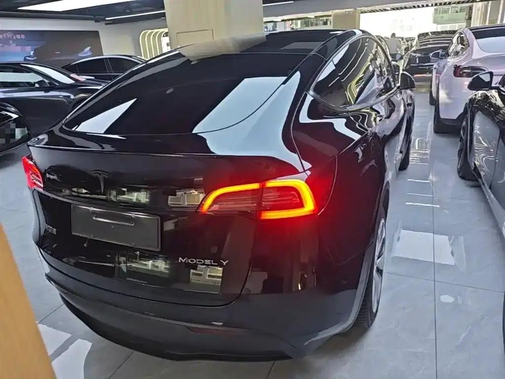Model Y 2022 Facelift Rear-Wheel Drive Version — миниатюра 6