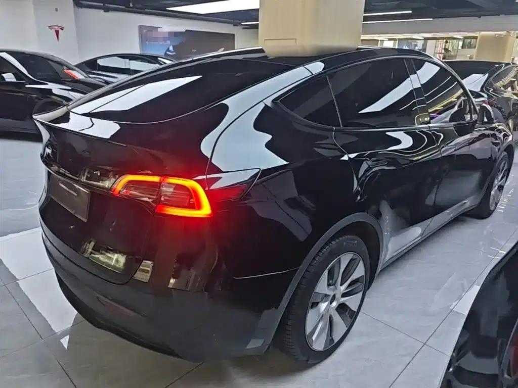Model Y 2022 Facelift Rear-Wheel Drive Version — миниатюра 7