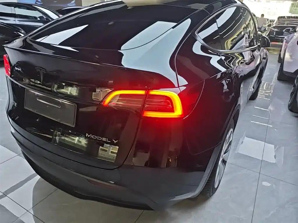 Model Y 2022 Facelift Rear-Wheel Drive Version — миниатюра 8