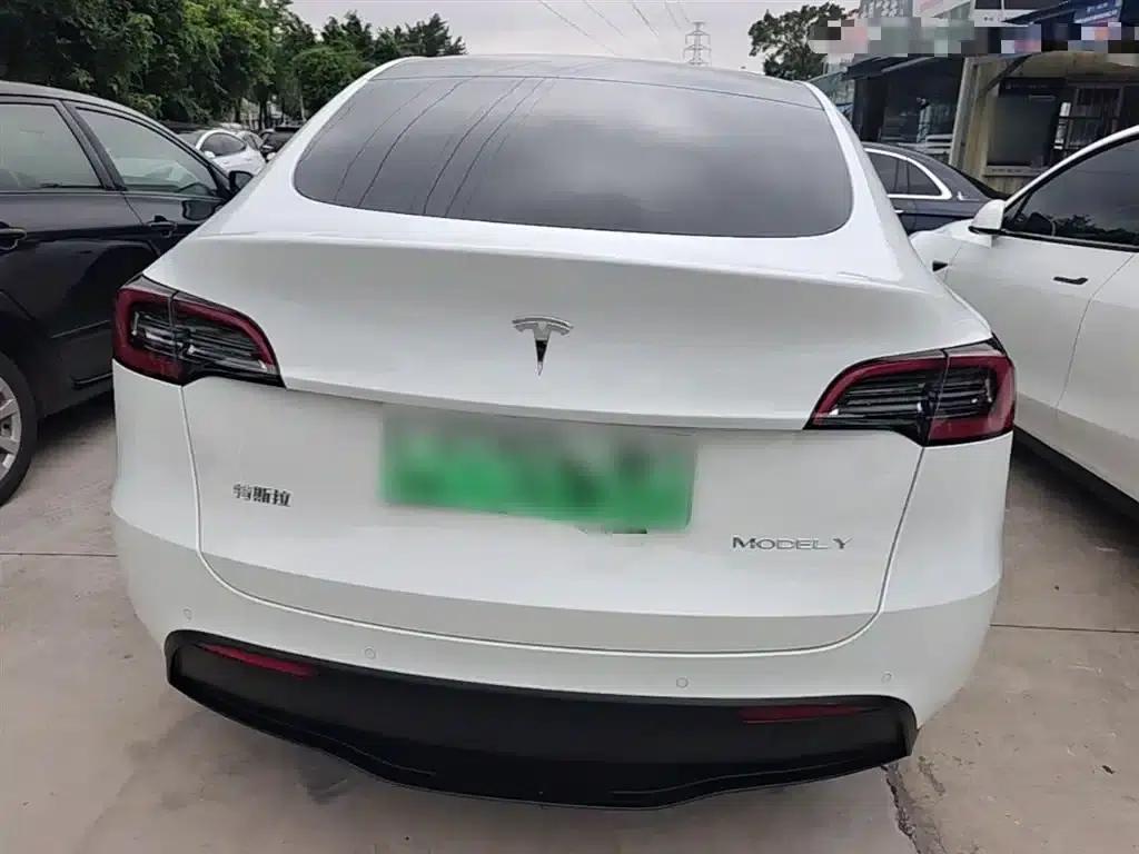 Model Y 2023 Rear-Wheel Drive — миниатюра 6