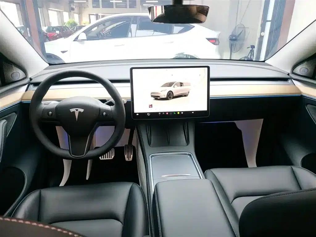 Model Y 2022 Facelift Rear-Wheel Drive Version — миниатюра 10
