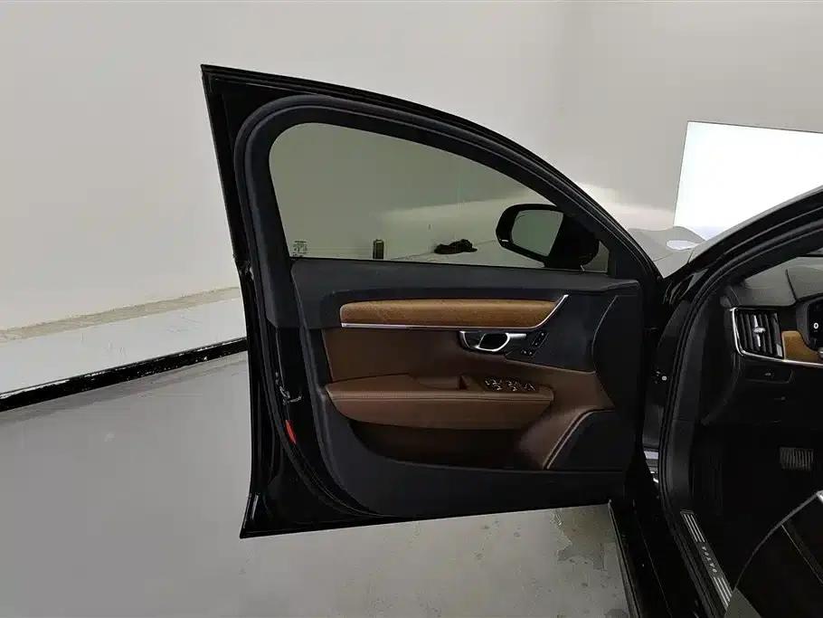 2024 Volvo S90 B5 Smart Luxury Edition — миниатюра 7