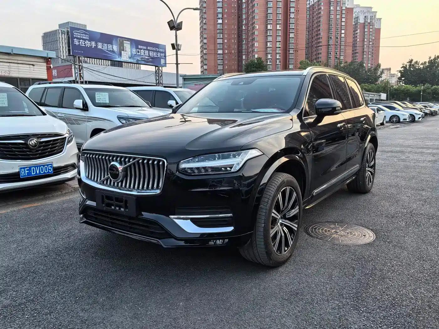 2021 Volvo XC90 B6 Inscription Luxury Edition 7-seater — миниатюра 1