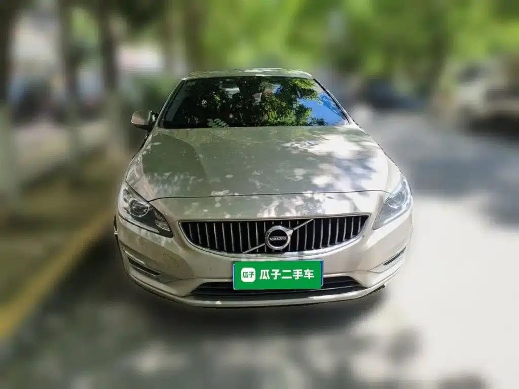 2018 Volvo S60 S60L T3 Smart Progressive Edition — миниатюра 23