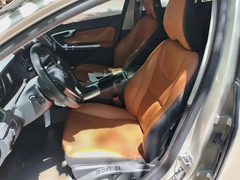 2018 Volvo S60 S60L T3 Smart Progressive Edition — миниатюра 7