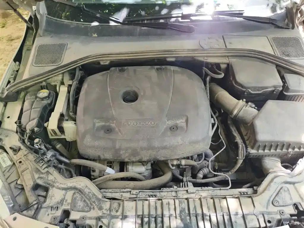 2018 Volvo S60 S60L T3 Smart Progressive Edition — миниатюра 10