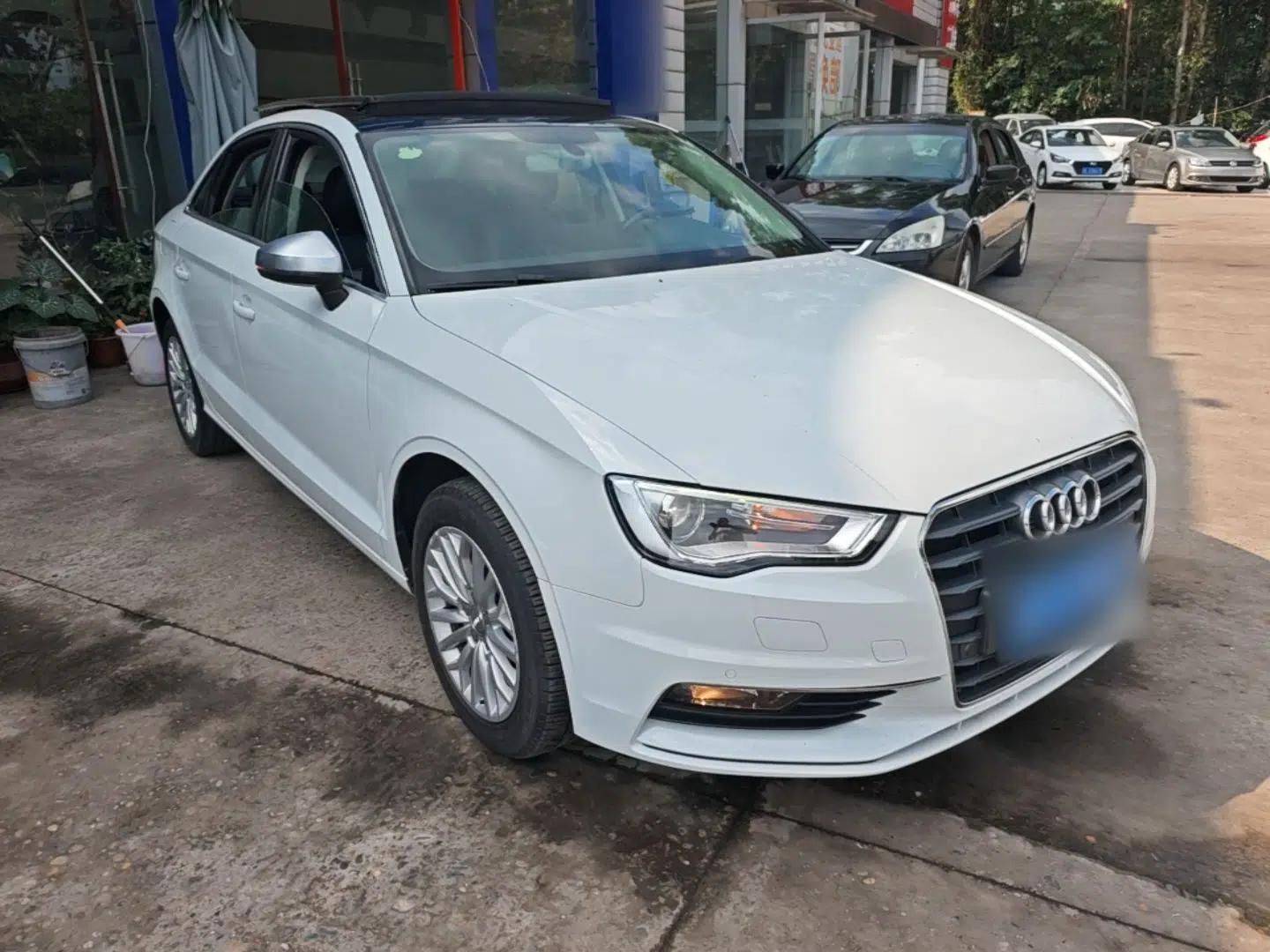 Audi A3 2016 Limousine 35 TFSI Prestige Edition — миниатюра 3