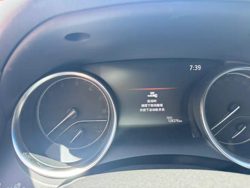 Toyota Camry 2019 2.0G Luxury Edition China V Standard — миниатюра 8