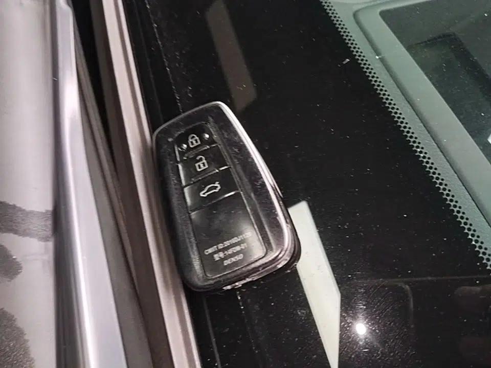 Toyota Camry 2019 Dual-Engine 2.5 HG Luxury Edition China VI Standard — миниатюра 12