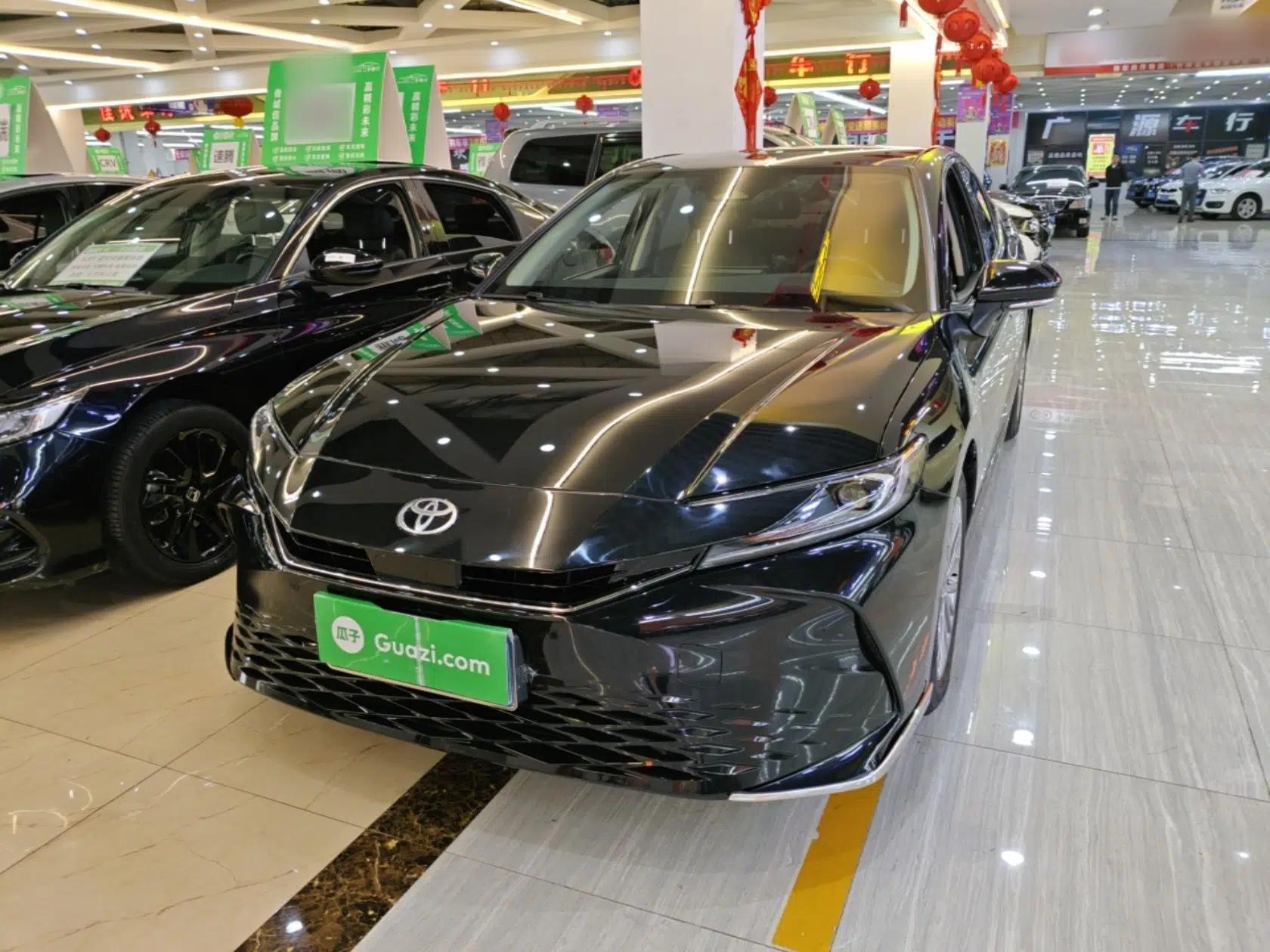 Toyota Camry 2024 Dual-Motor 2.0 HG Premium Edition — миниатюра 1