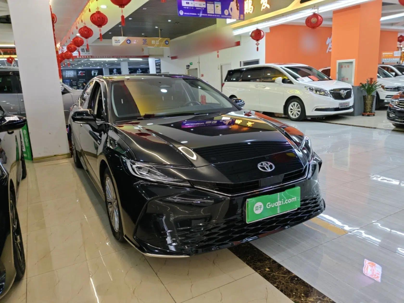 Toyota Camry 2024 Dual-Motor 2.0 HG Premium Edition — миниатюра 3