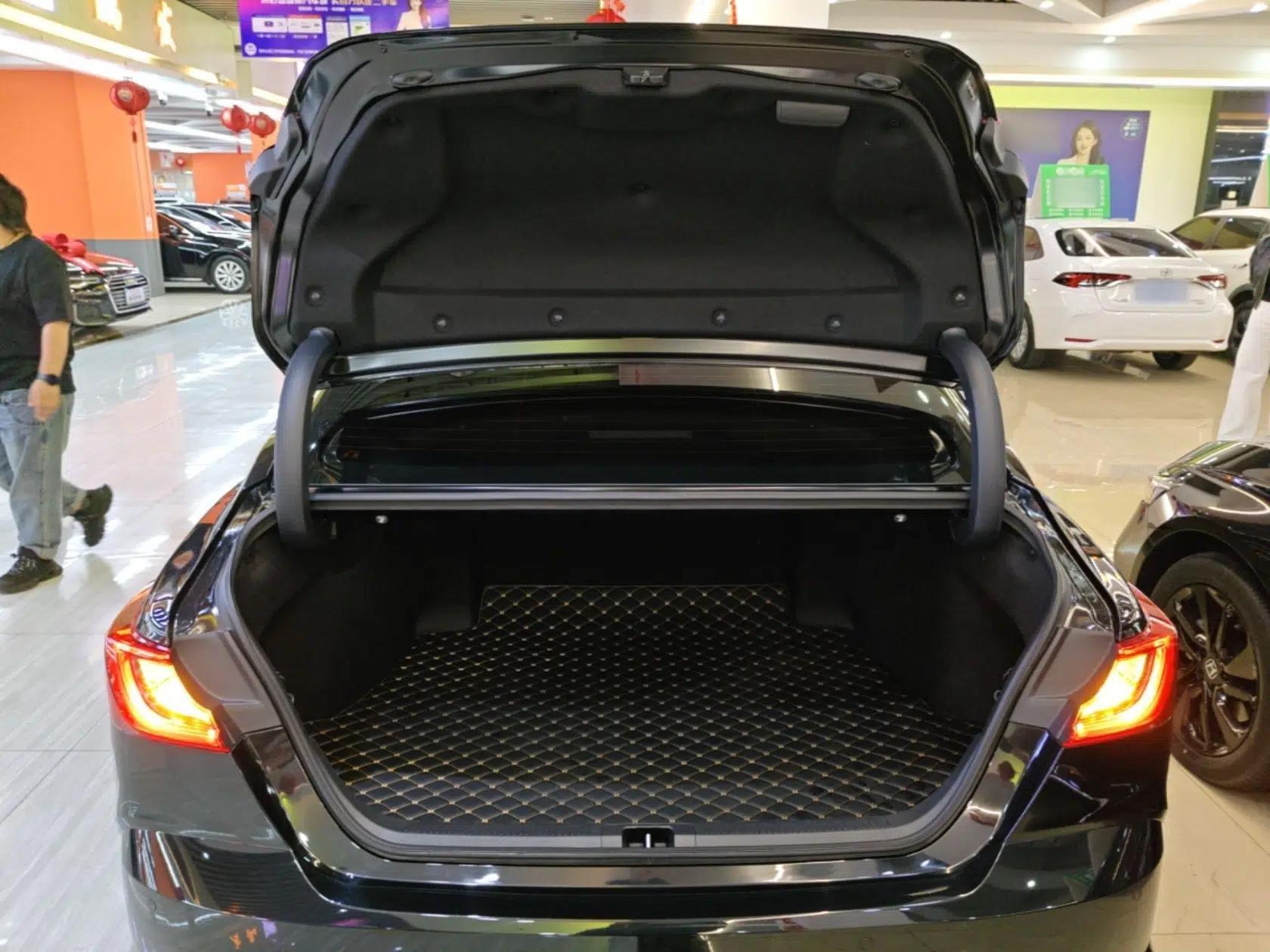 Toyota Camry 2024 Dual-Motor 2.0 HG Premium Edition — миниатюра 22
