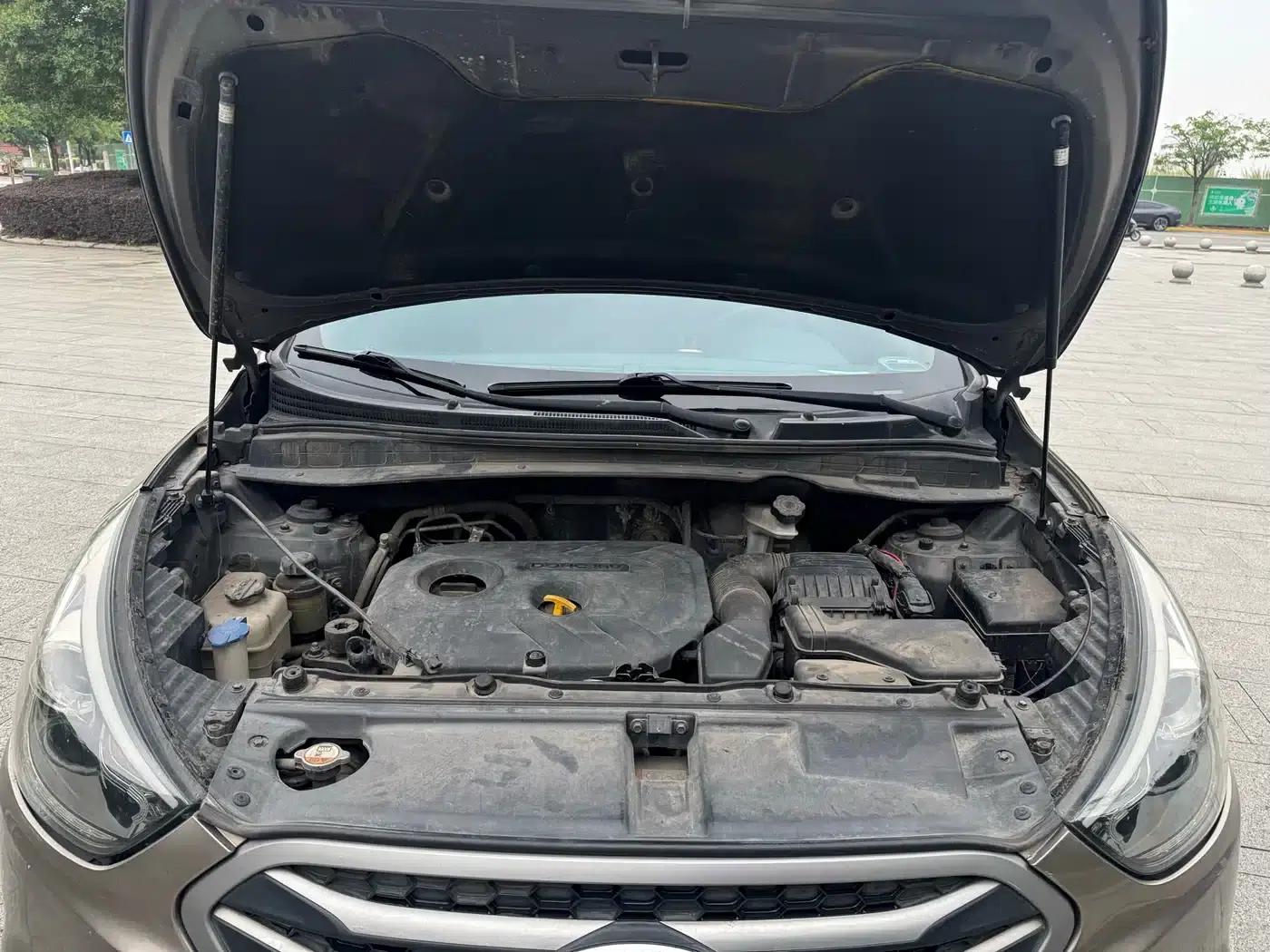 Beijing Hyundai ix35 2013 2.0L Automatic 2WD Smart GLS (National IV Emission Standard) — миниатюра 12