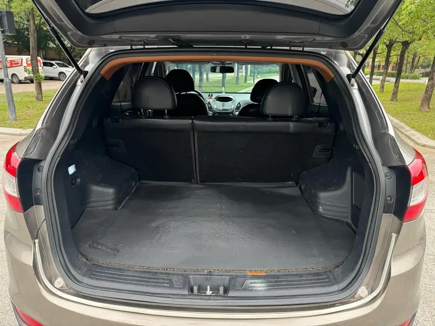 Beijing Hyundai ix35 2013 2.0L Automatic 2WD Smart GLS (National IV Emission Standard) — миниатюра 13