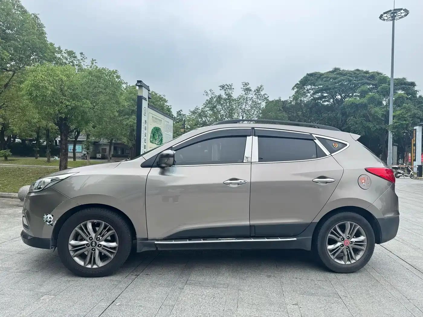 Beijing Hyundai ix35 2013 2.0L Automatic 2WD Smart GLS (National IV Emission Standard) — миниатюра 7
