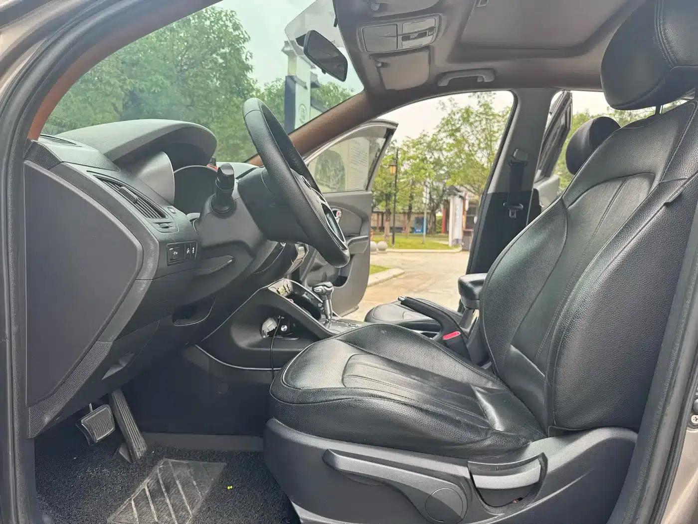 Beijing Hyundai ix35 2013 2.0L Automatic 2WD Smart GLS (National IV Emission Standard) — миниатюра 8