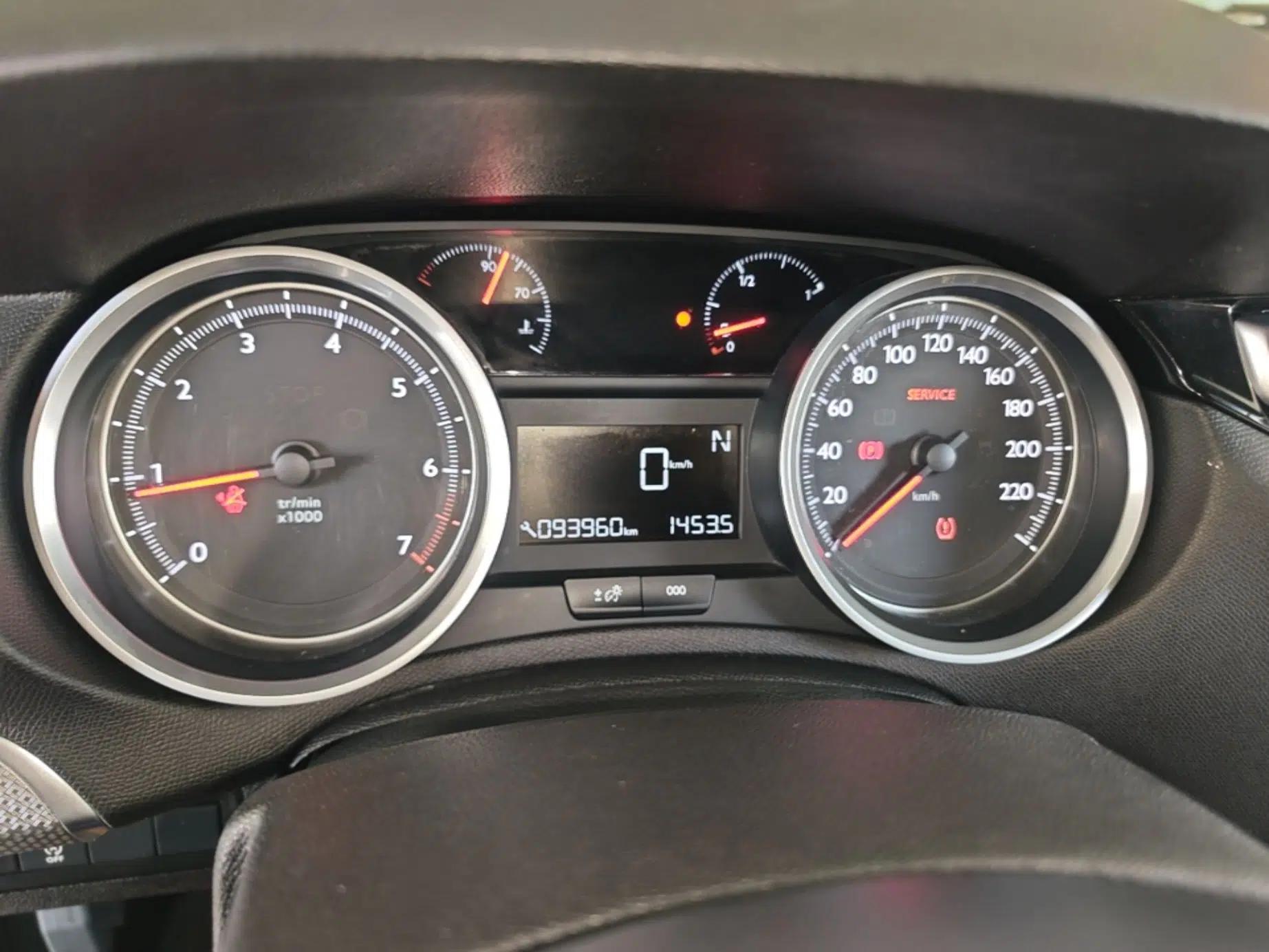 Peugeot 408 2019 230THP Automatic Luxury Edition China VI Standard — миниатюра 15